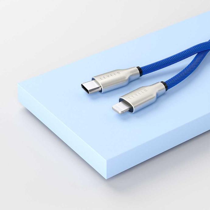 alt="fast data transfer cable"