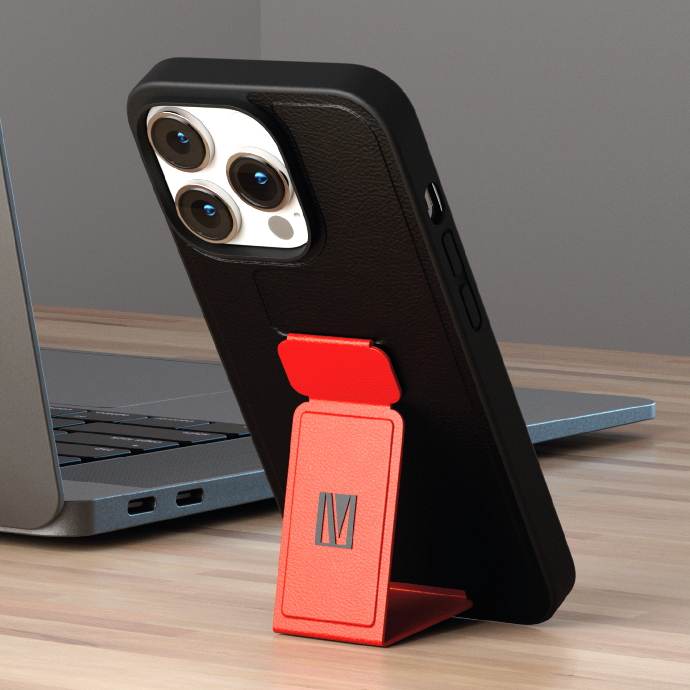alt="iphone 14 pro case"