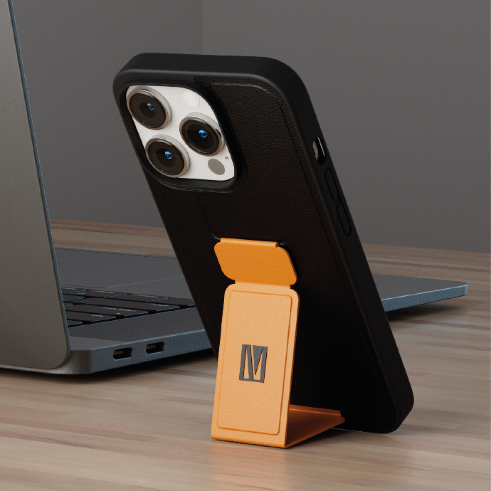 alt="iphone 14 pro max case and cover"