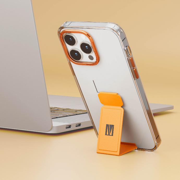alt="iPhone 14 pro max cover with grip"
